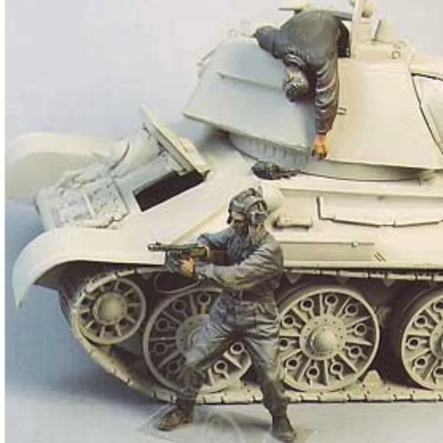 Soviet tank crew escaping - soviet,